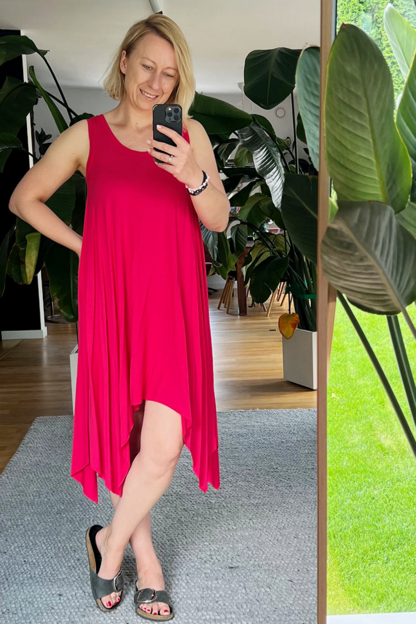 Sukienka AYLA viva magenta -20%